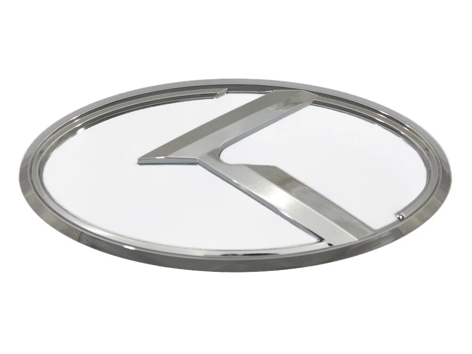 Emblema logotipo 3D K blanco y cromo 2 piezas para KIA K5 2021-2023 Foto 2 de 4