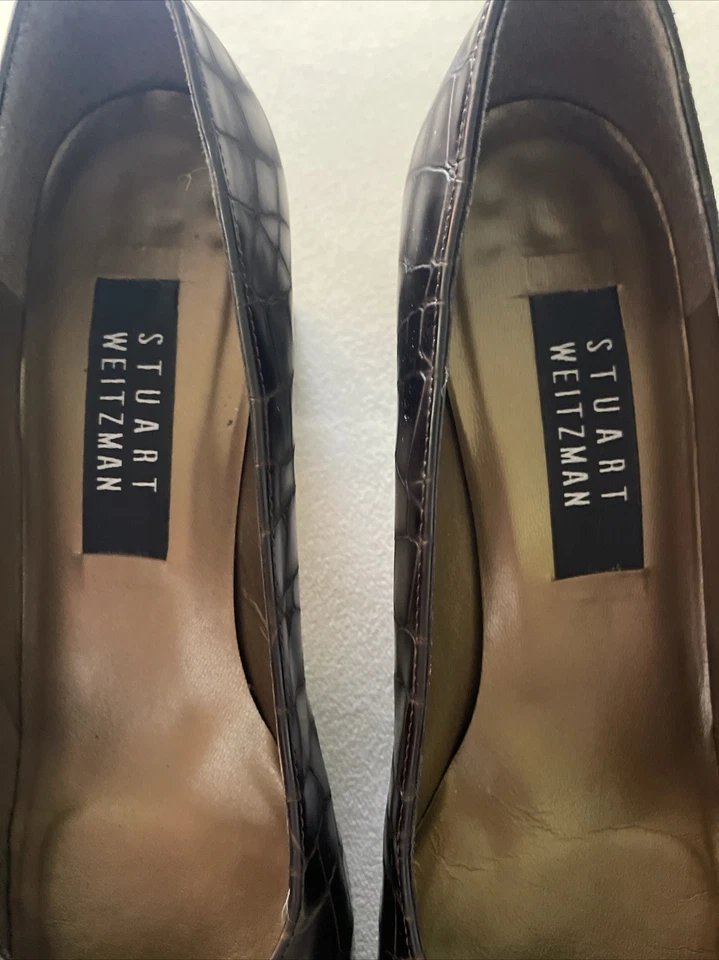 Stuart Weitzman Two Tone Croc Embossed Leather Pumps Size 8.5 AA Brown Black - Image 4 of 4