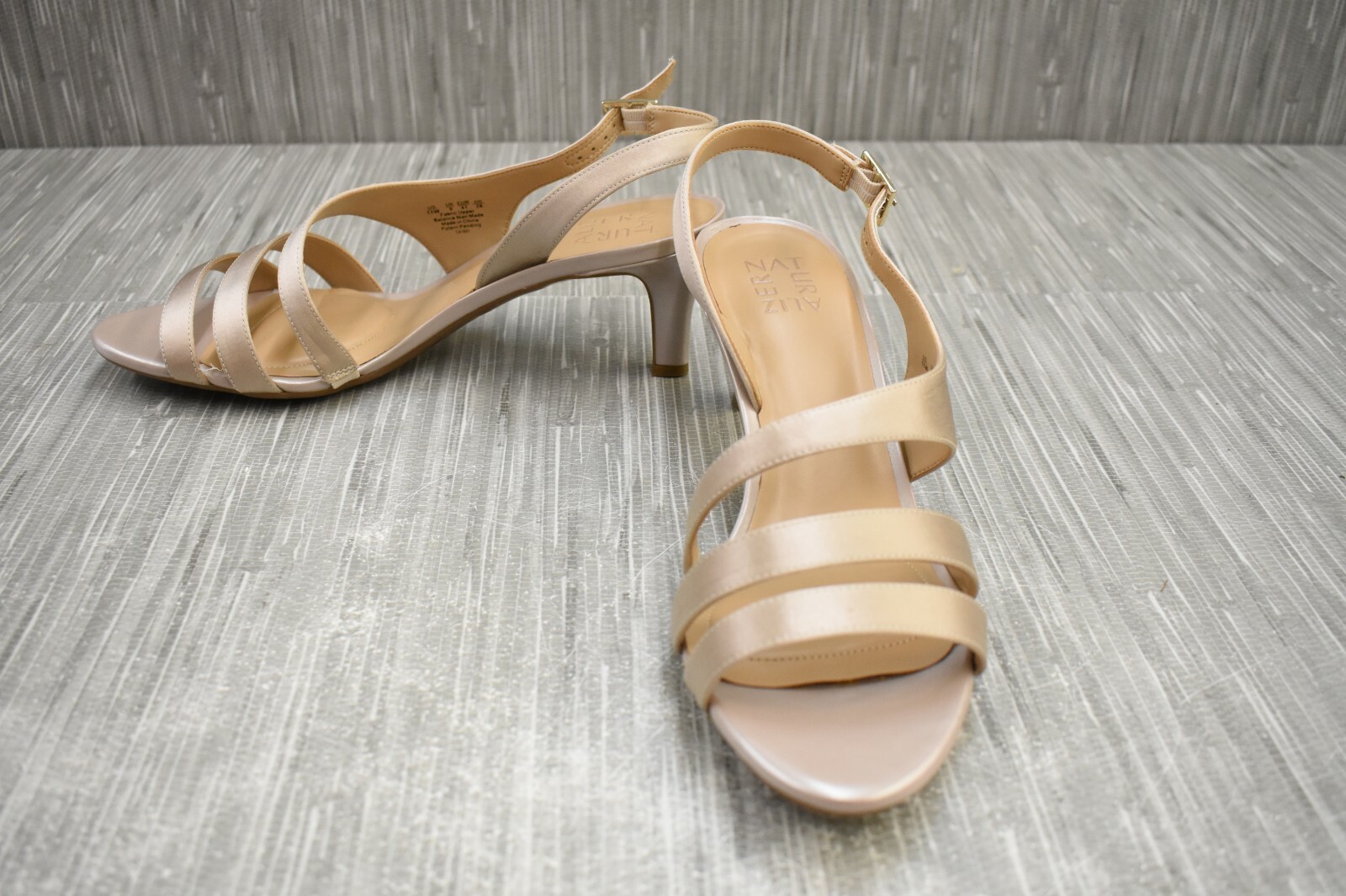 naturalizer taimi champagne