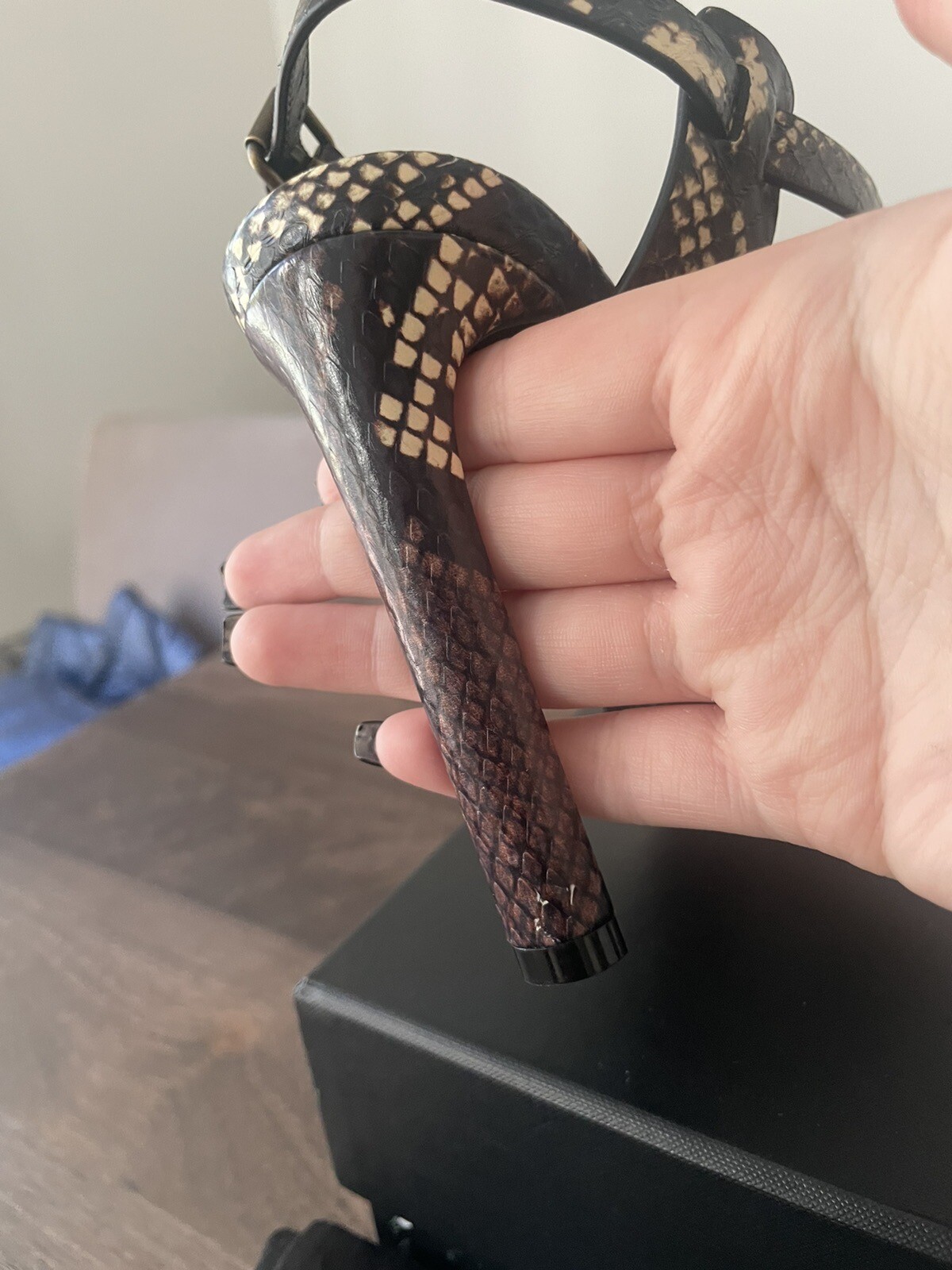 Sandali in pelle di serpente Saint Laurent Bea taglia 36