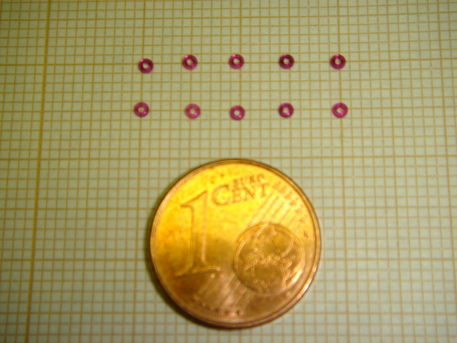 Rubis glacés monocristallins hauteur 40/100 et trou droit pour tolérance micrométrique