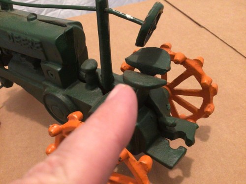 Vintage John Deere Heavy Cast Iron Tractor Toy Green READ - Picture 18 of 18