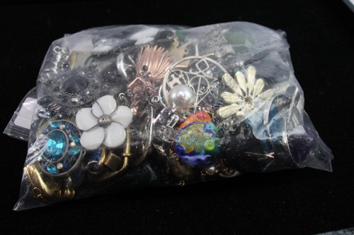 1kg Bulk Unsorted Pendants Mixed Tone Stone Set Gemstone Heart