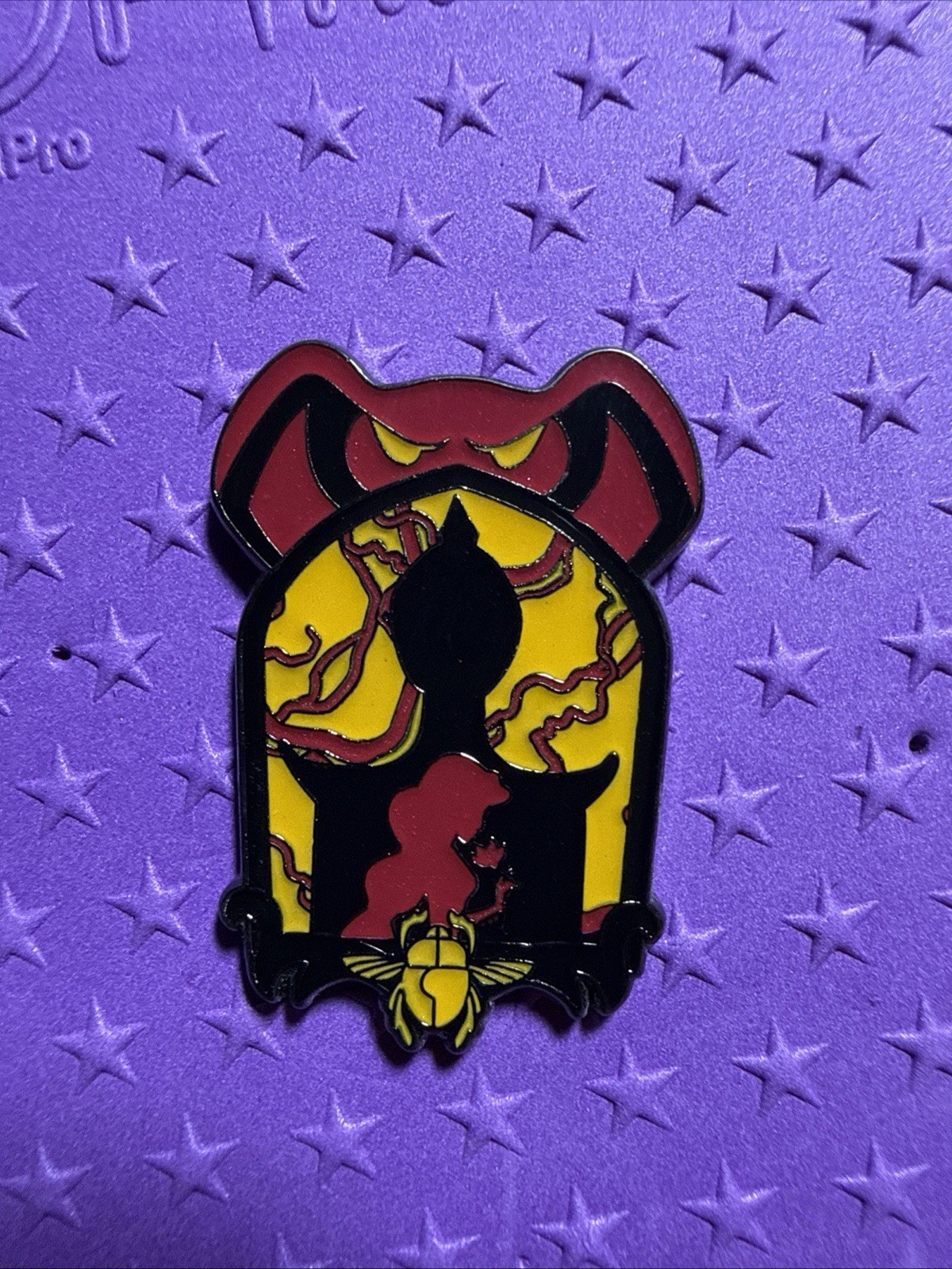 Loungefly Disney Villain Silhouette GITD Mystery Pin -Jasmine and Jafar