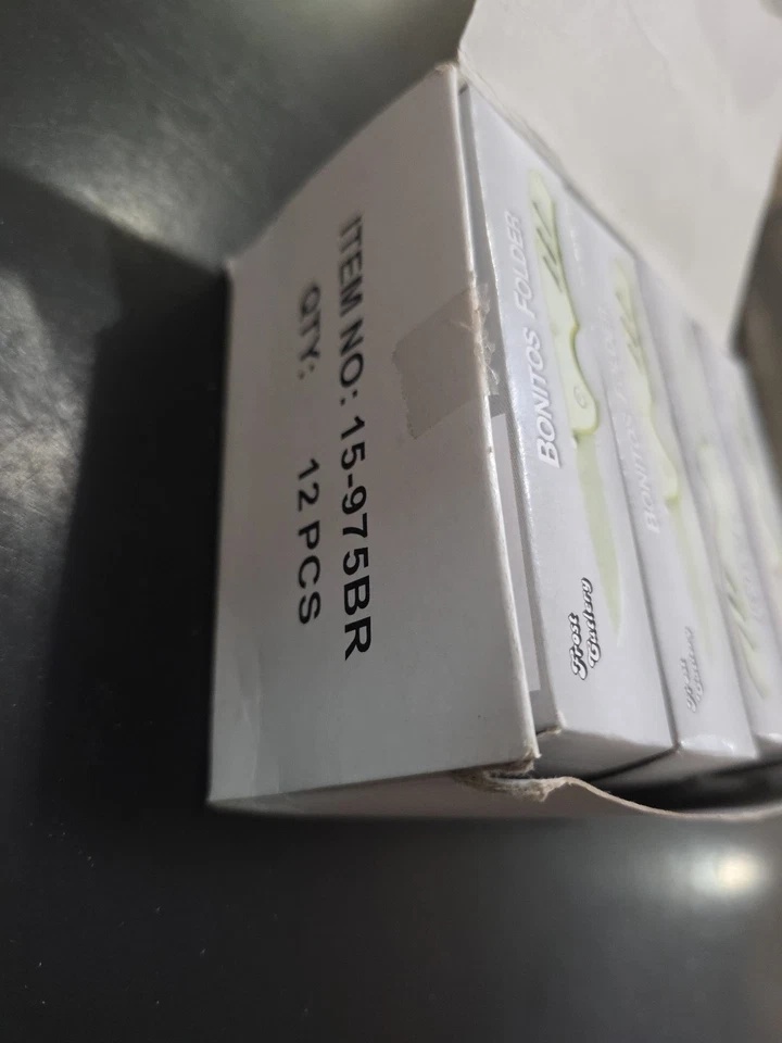 Cuchillo de bolsillo plegable Frost Cutlery Bonitos carpeta 4 1/4 caja cerrada de 12 Foto 2 de 2