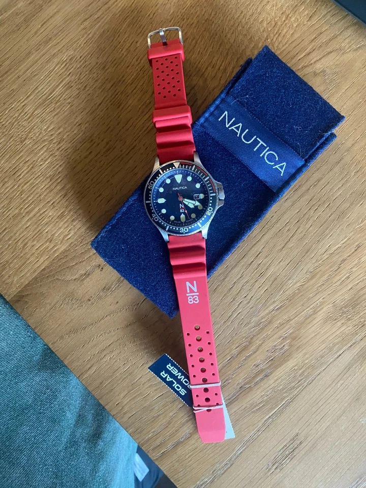 Reloj Hombre Deportivo Nautica N83 Solar Powered, Nuevo con Etiquetas y Bolsa  Foto 4 de 4