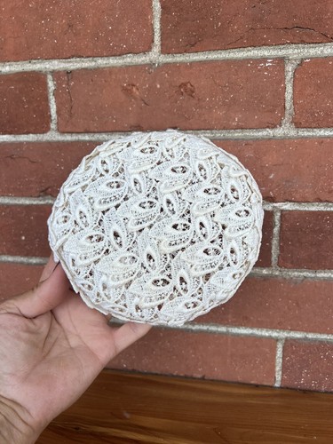 Vintage Lace and Mesh Pillbox Hat - Facinator Elegant White Floral Design - Picture 5 of 8