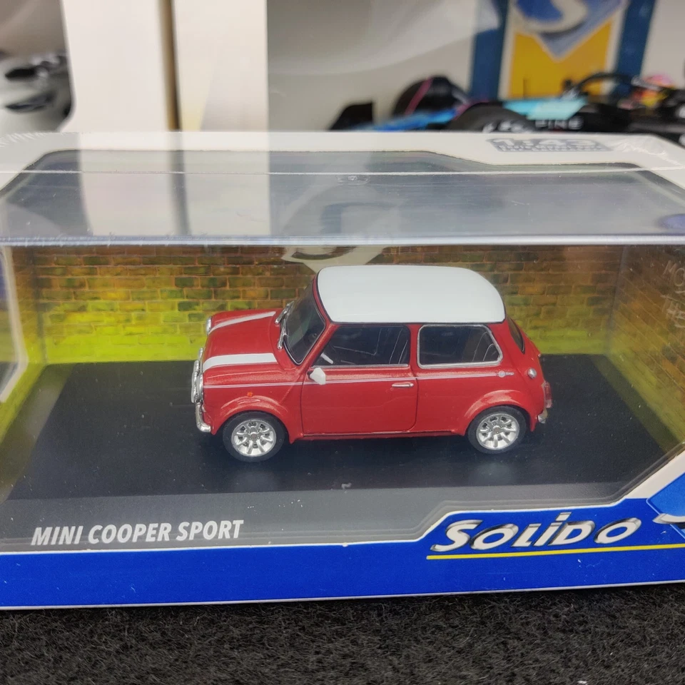 AUTO SOLIDA MINI COOPER 1.3L SPORT PACK NIGHTFIRE RED 1:43 NUOVO.SCATOLA - Immagine 2 di 4