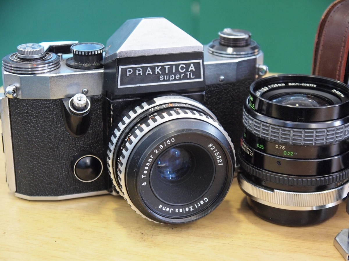 Praktica Super TL 35mm Camera kit in Aluminium Case C1706 UK