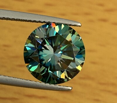 4.69 CTS A GORGEOUS MOSSANITE ROUND SHAPE WITH EXCELLENT COLOR AND CUT 11 mm!!