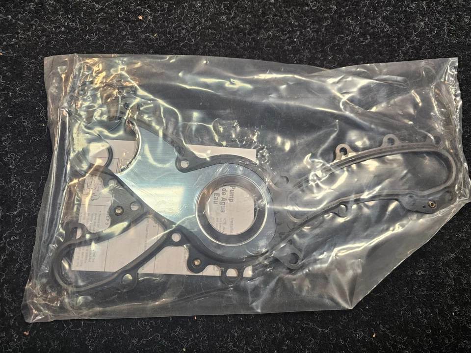 Bomba de água do motor T5105 T5105 para 2006-2018 Lexus GS300,GS350,IS350,RC300,RC350 - Imagem 2 de 4