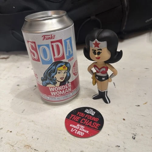Funko Vinyl Soda: DC Universe - Wonder Woman (Chase)