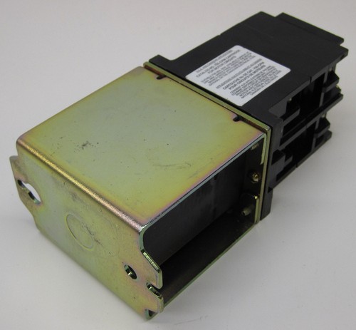 Allen-Bradley 700DC-PK800Z24 Master Control DC Relay, 8 N.O., 20A, 24VDC Coil - Picture 6 of 7