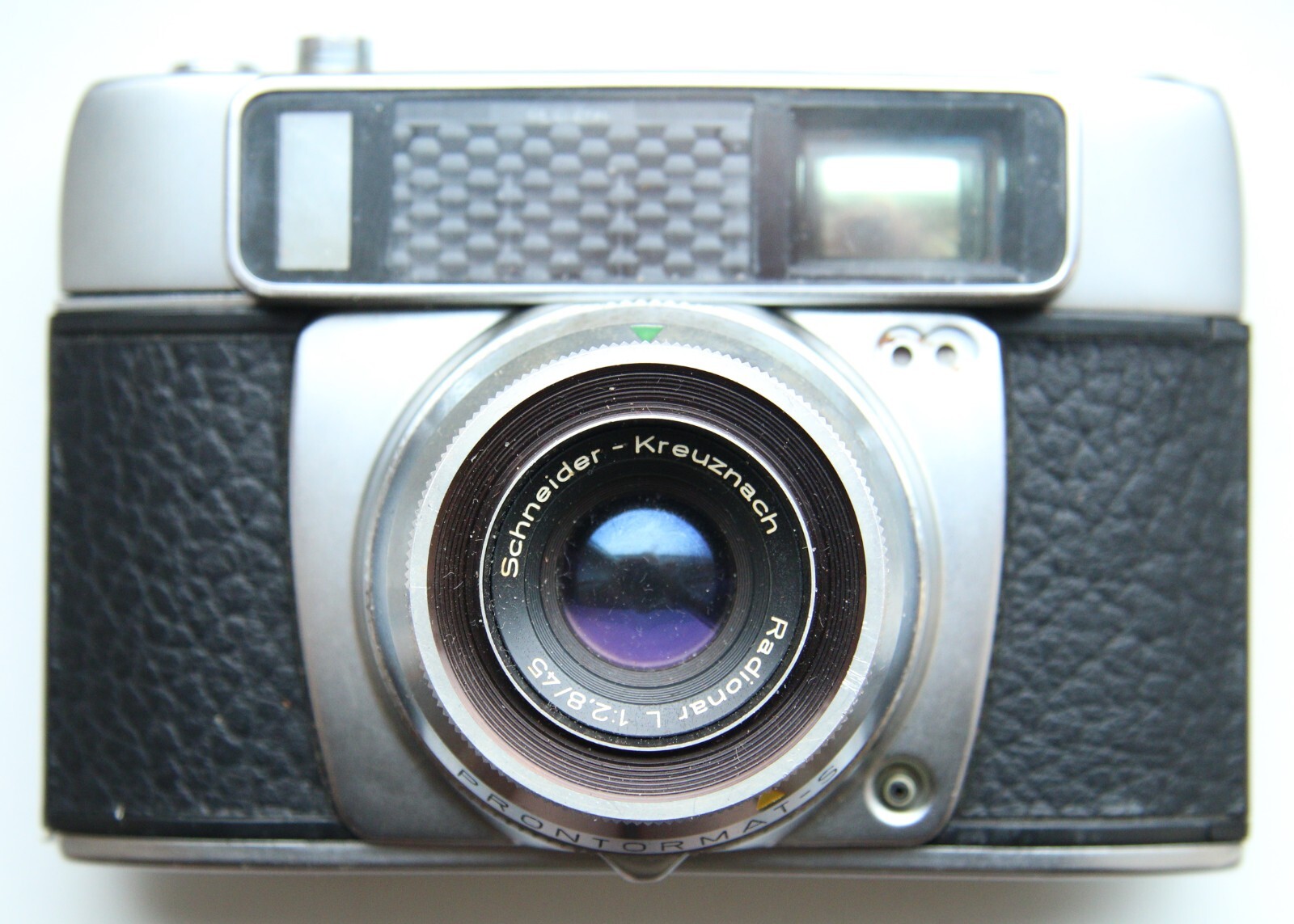 Foto 1 di 8