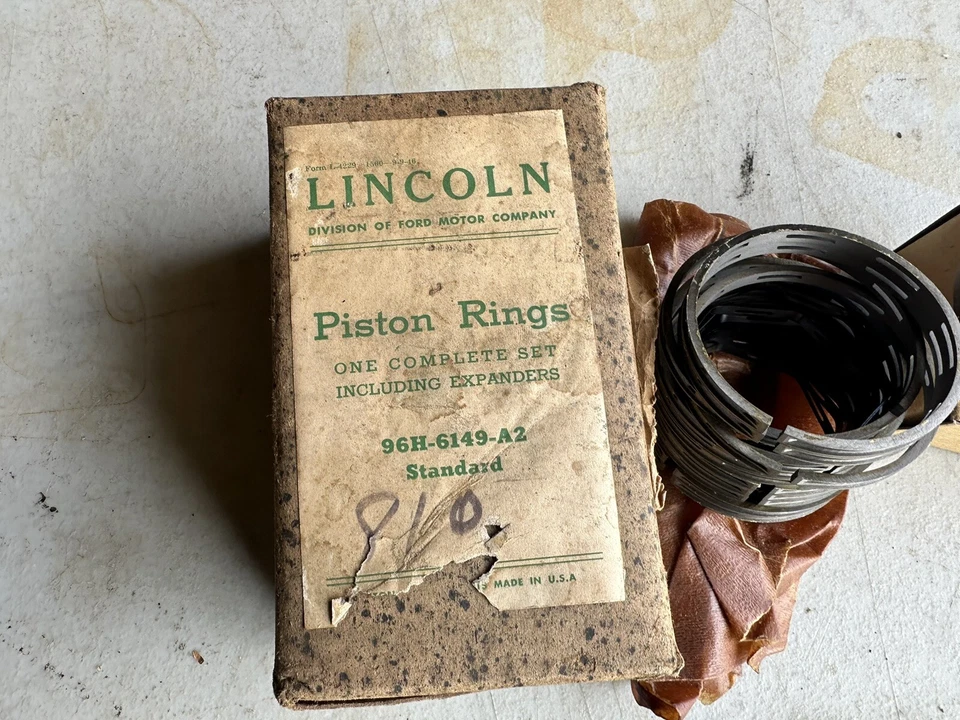 Juego de anillos estándar Lincoln Zephyr V-12 96H-6149-A2 NOS Foto 2 de 4