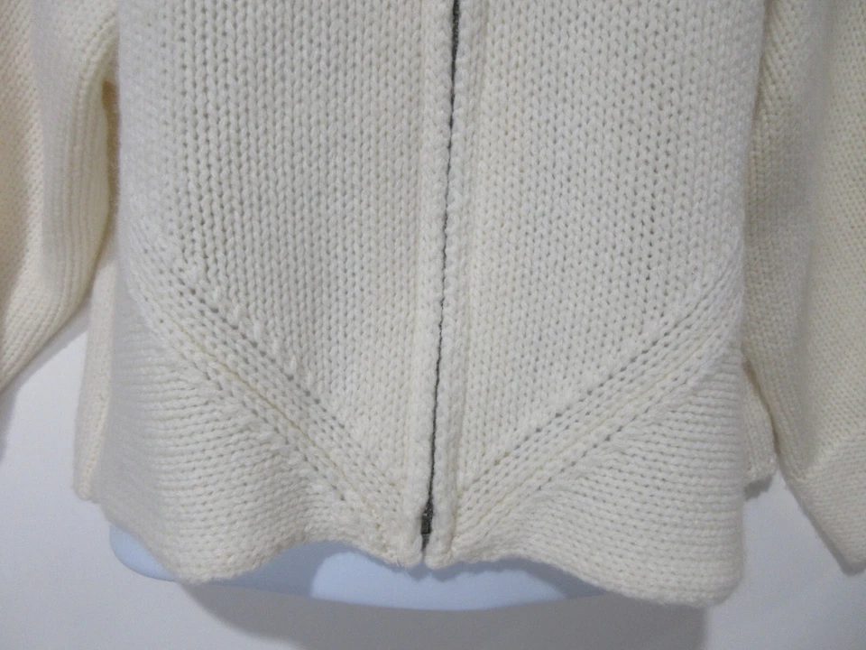 Suéter feminino exclusivo tamanho P vintage Nine West quimono marfim lã cottagecore boho Y2K - Imagem 3 de 4