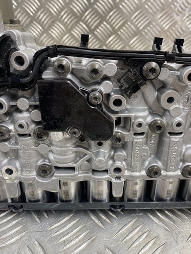 Audi Automatikgetriebe Steuergehäuse Mechatronik komplett 0CK325031AR - Bild 9 von 11