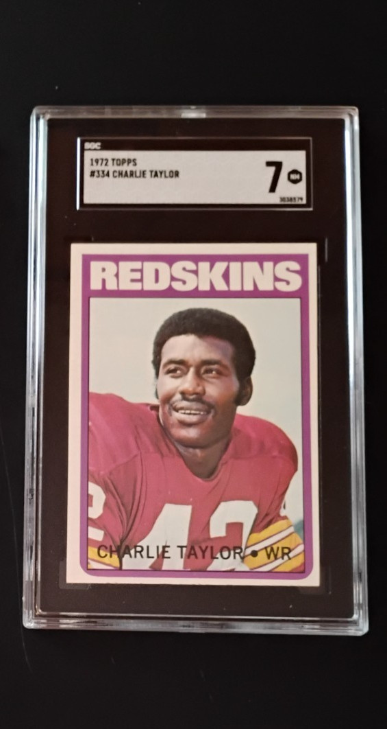 1972 Topps Football High # Charley Taylor (HOF) Card #334 SGC 7 near mint
