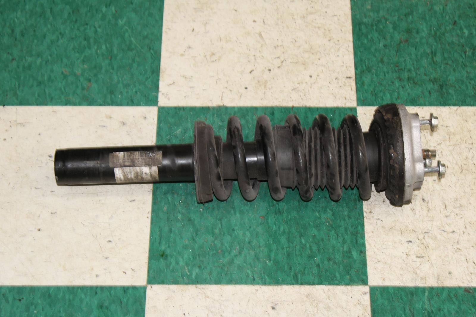 14-17 Ghibli Driver Side LH Front LF Suspension Coilspring Strut Shock Unit OEM