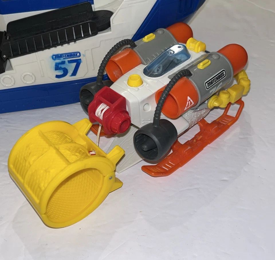 Matchbox Mission Marine 57 & Undersea Squid Sub 76 - Изображение 3 из 4