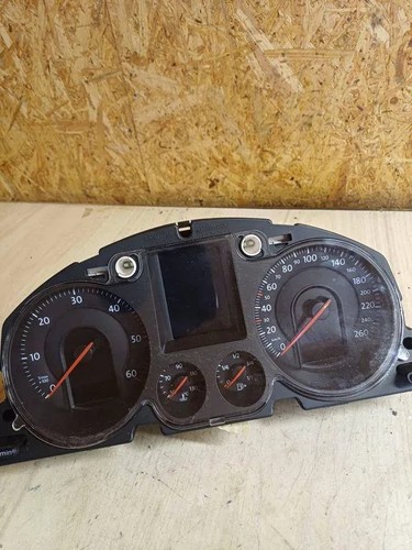 VW PASSAT Variant B6 3C5 Kombiinstrument X0033000 2.00 Petrol 110kw 34901715