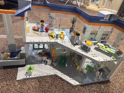 PLAYMOBIL Hospital Clinic 4404 Nearly Complete With Extras for