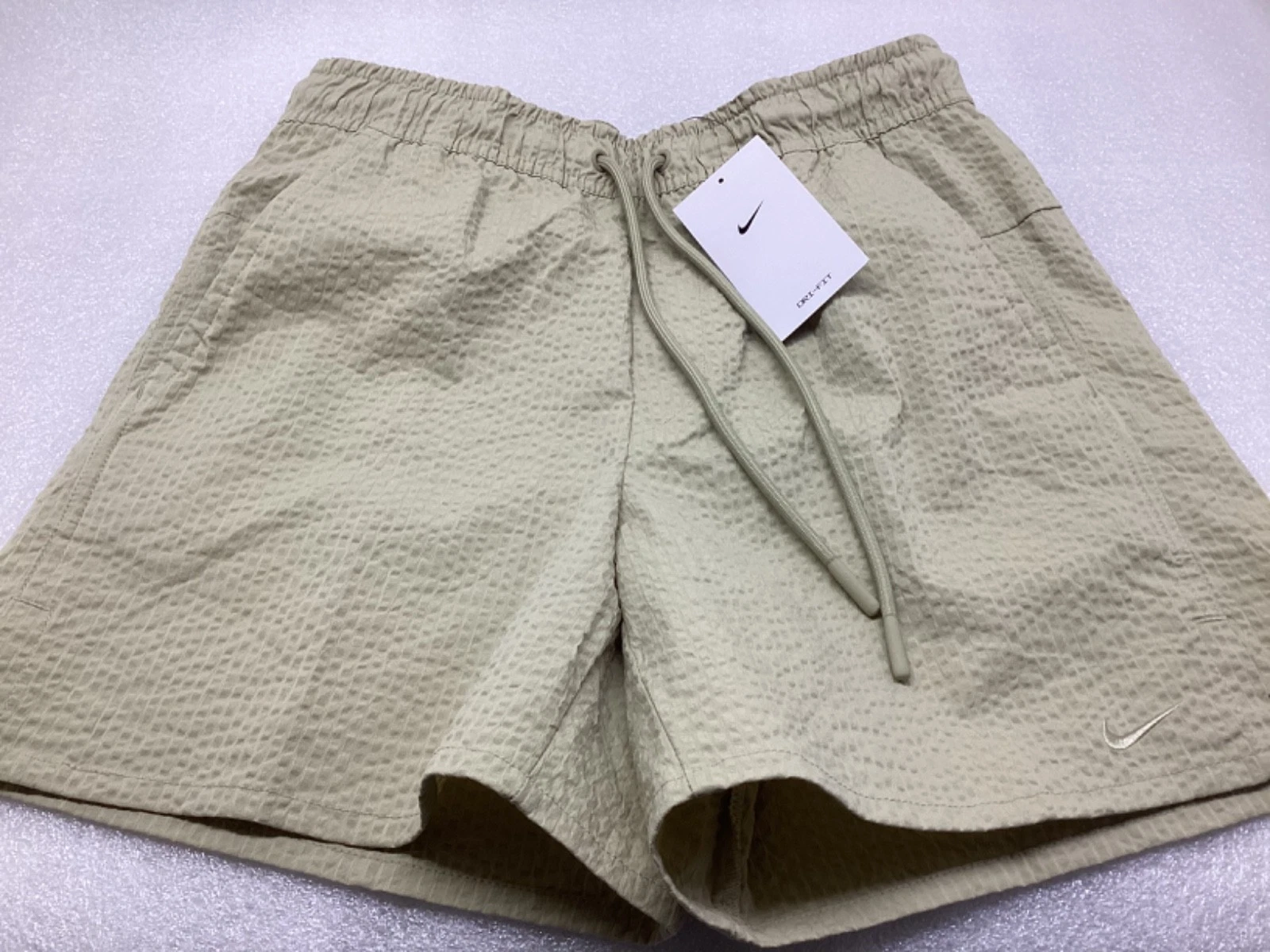New NIKE Men's Dri-FIT 5" Unlined Running Yoga Versatile Shorts XL MSRP $70 NICE
Opens in a new wind