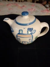 NWOT Vintage M A Hadley HOUSE Pattern Teapot 16 oz Retired 7×5 
