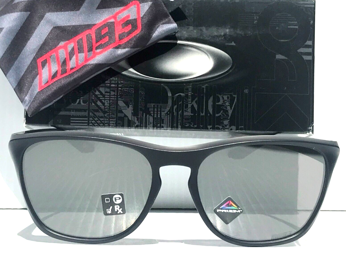 Oakley MANORBURN Matte Black Ink Ducati Red PRIZM Black Lens