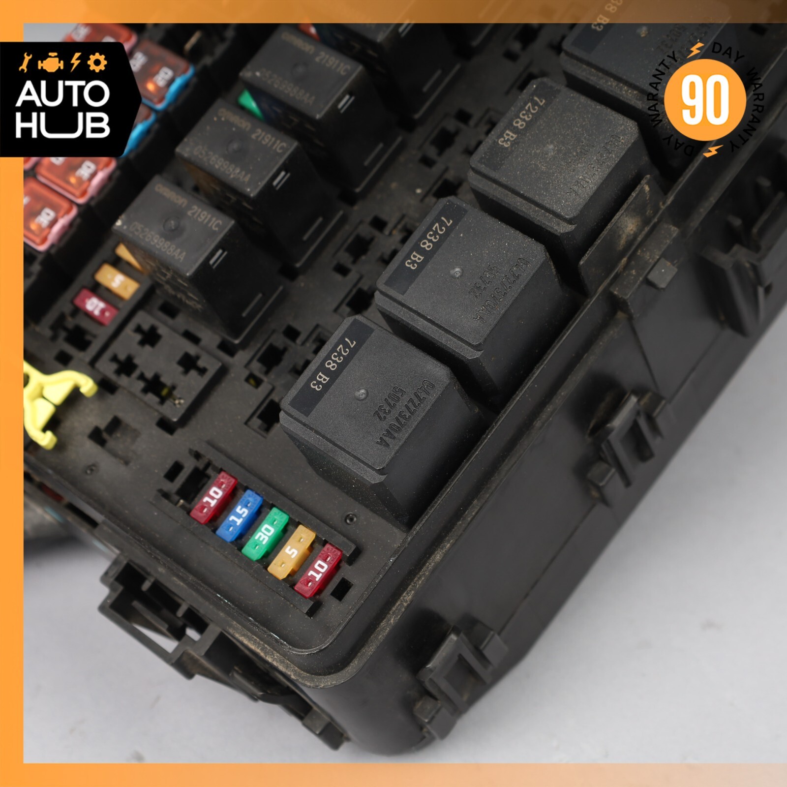 2018 Maserati Ghibli SQ4 M157 Relay Fuse Box Cut 670037817 OEM 41k