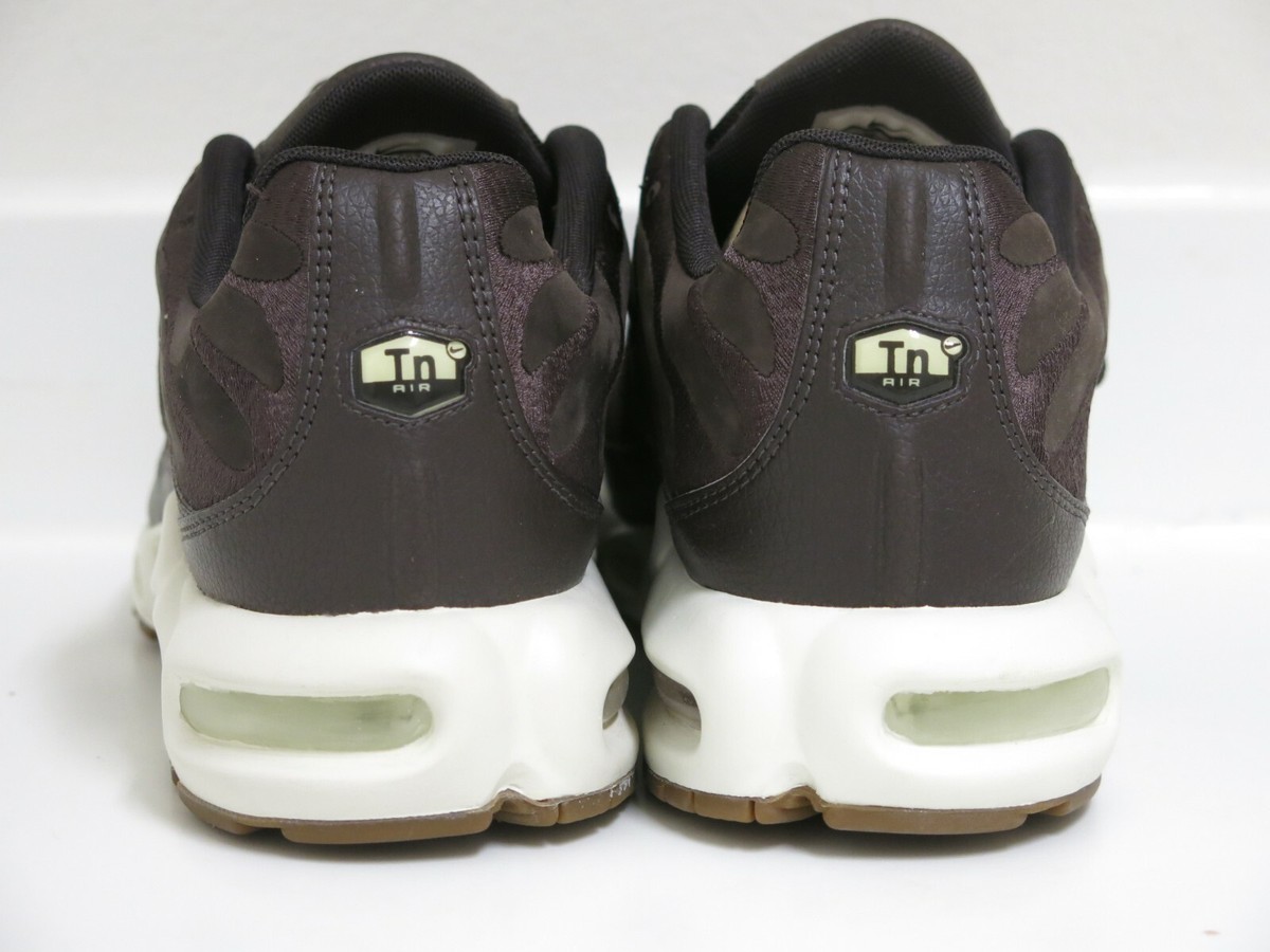 air max plus velvet brown