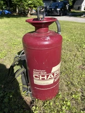 Chapin Model 1300 - 3 Gallon Industrial Duty Handheld Tank Sprayer U.S.A Works