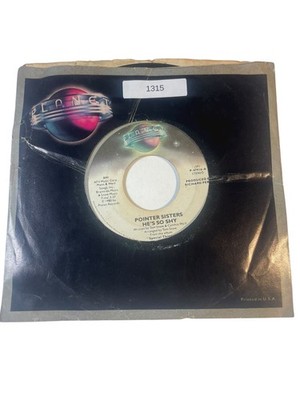 Pointer Sisters   He's So Shy / Movin' On 7'' Single 1980 Planet Records Pop 45