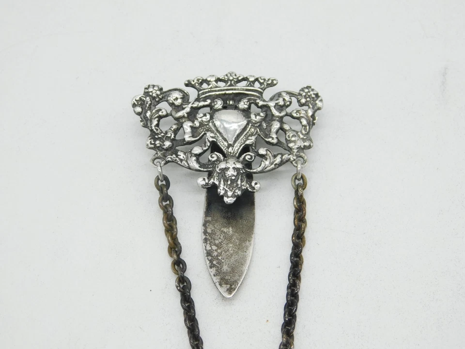 Chatelaine de costura victoriana de plata esterlina con patrón nuevo 1890 Londres Foto 2 de 4