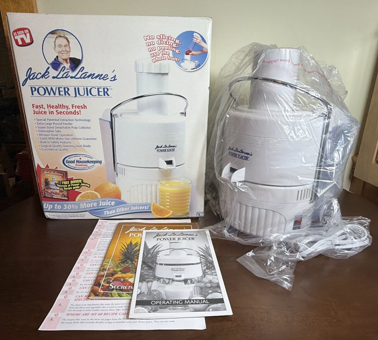 NEW In Original Box Jack La Lanne's Centrifugal Power Juicer, White
Opens in a new window or tab