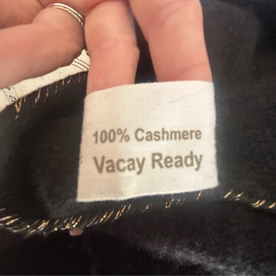 Poncho chal Golden Sun 100 % cachemir negro envolvente talla única listo para vacaciones Foto 3 de 4
