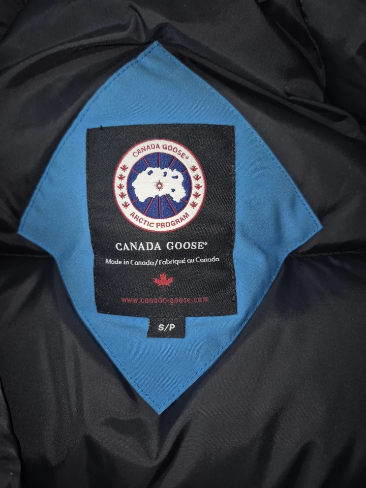 CHAQUETA BOMBER CANADA GOOSE MUJER CHILLIWACK PBI AZUL AUTÉNTICA Foto 2 de 4