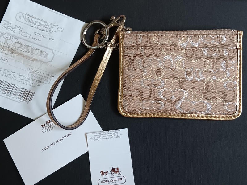 COACH SIGNATURE MINI WRISTLET CARDHOLDER W/ KEYRING