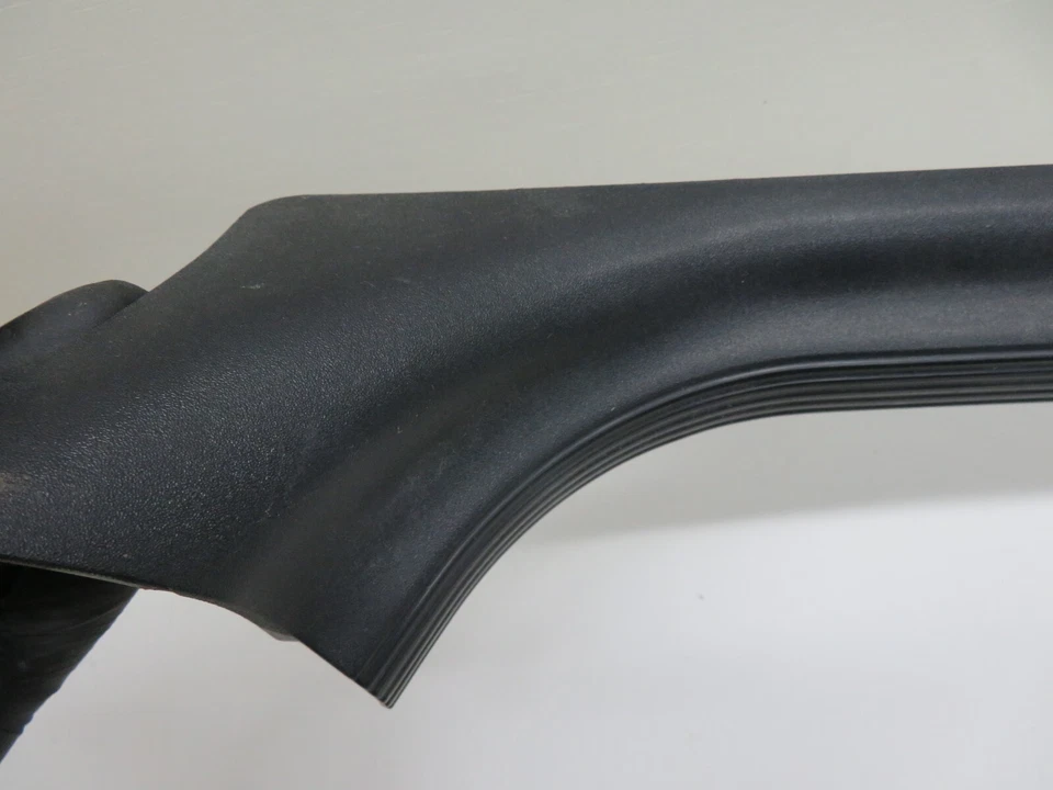 BMW E36 3 SERIES NS PASSENGER SIDE KICK PANEL 1977818 SILL TRIM 1991-1998 - Image 2 of 4