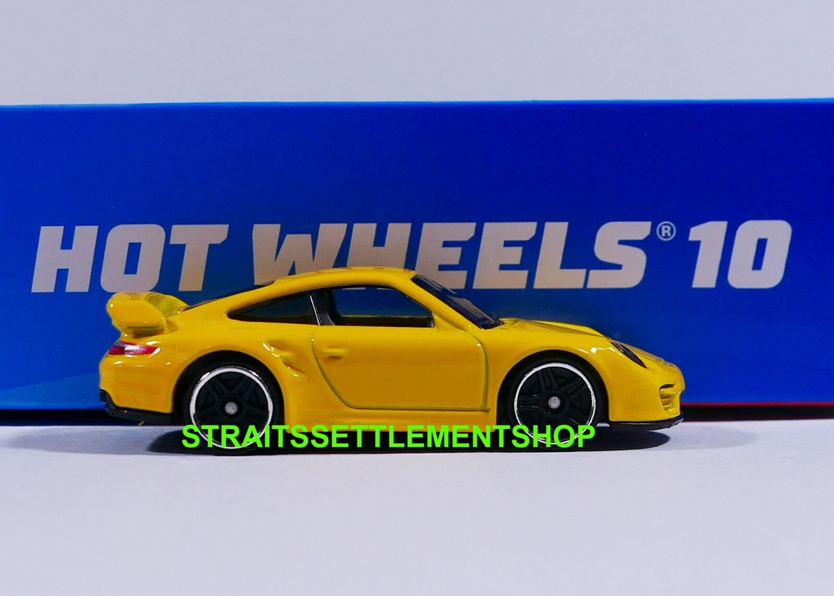 HOT WHEELS 2024 PORSCHE 911 GT2 YELLOW 10 PACK EXCLUSIVE MULTIPACK