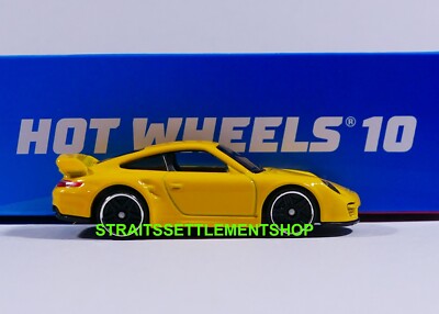 HOT WHEELS 2024 PORSCHE 911 GT2 YELLOW 10 PACK EXCLUSIVE MULTIPACK