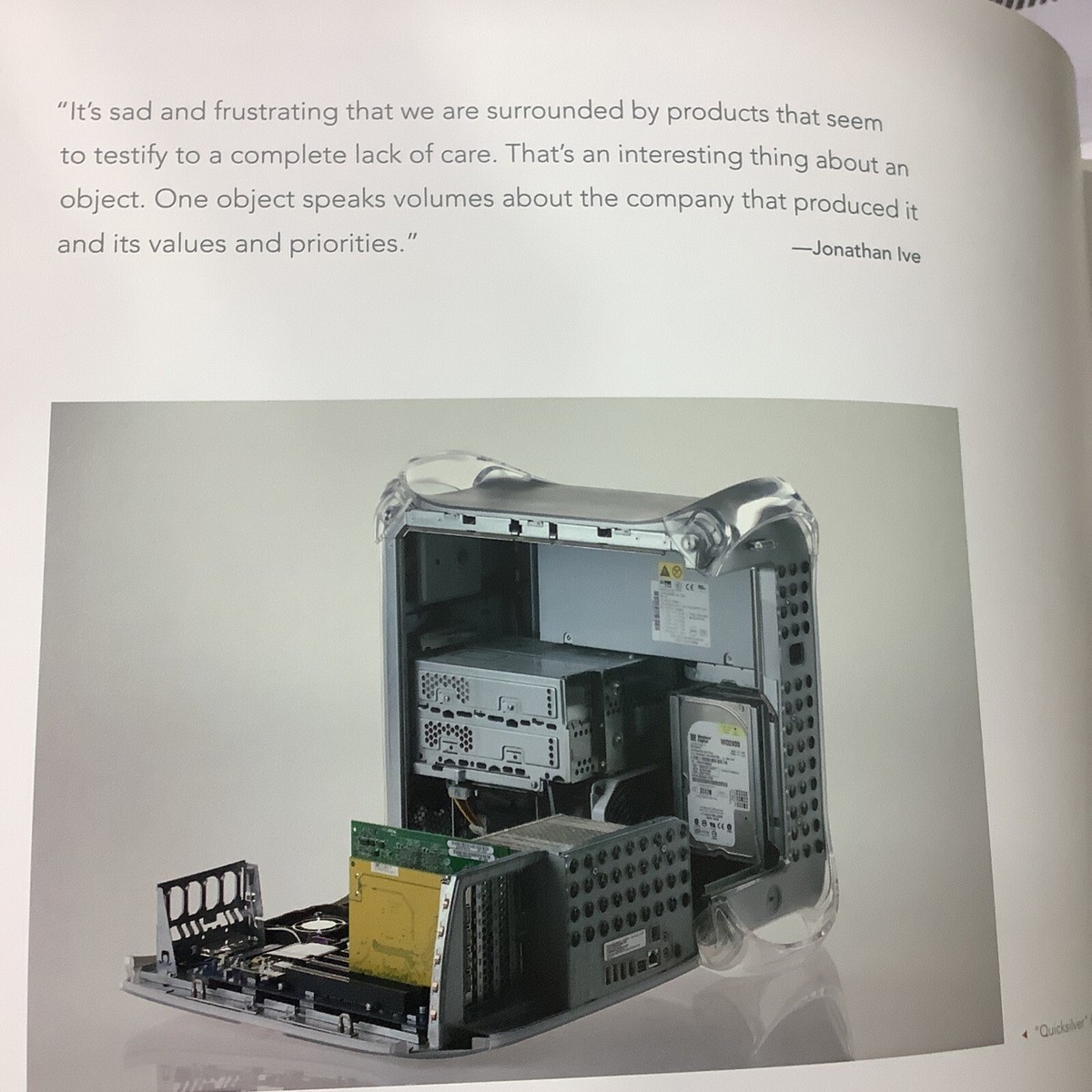 Iconic : A Photographic Tribute to Apple Innovation by