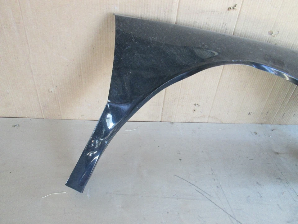 Guardabarros delantero derecho Ferrari Mondial T - USADO Foto 2 de 4