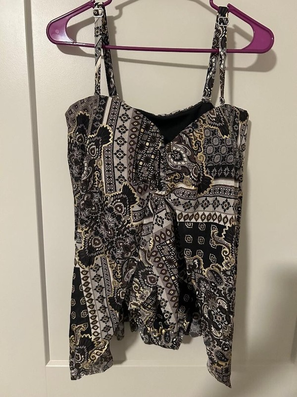 Swimsuits for All 1pc Swimsuit Size 16 Black and Gold 