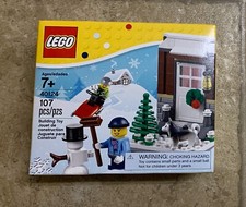 LEGO Seasonal (40124) Winter Fun - NISB Ready to Ship!