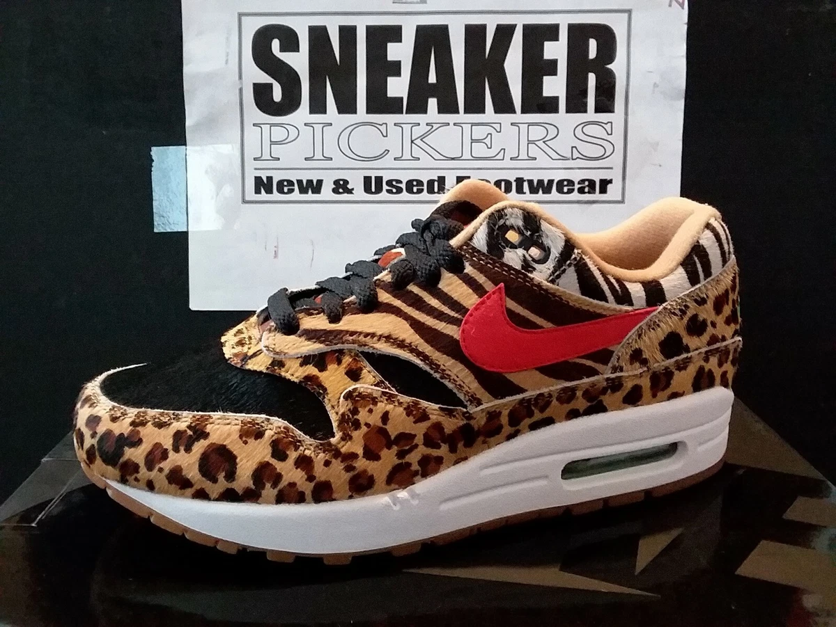 Red air max deals with leopard print