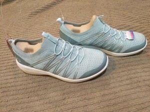 skechers women's arya sneaker