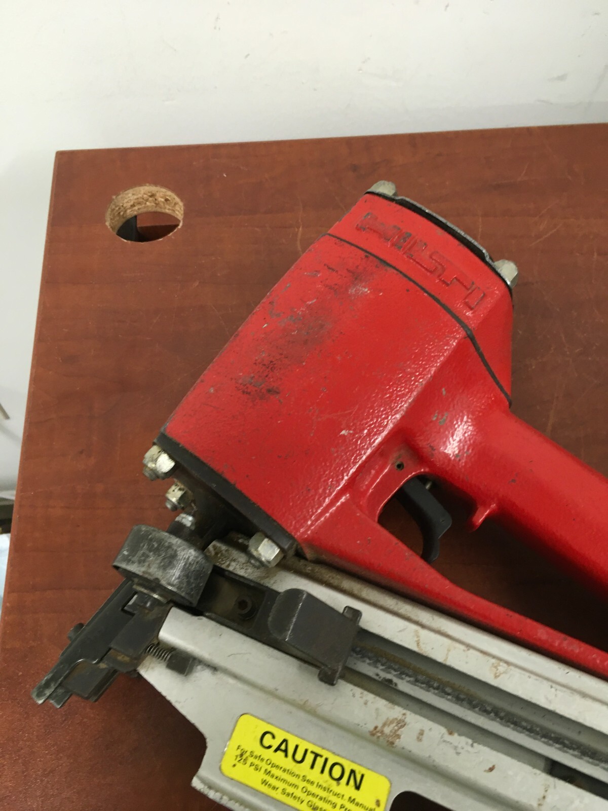 Hilti RN312 Air Framing Nailer Nail Gun 