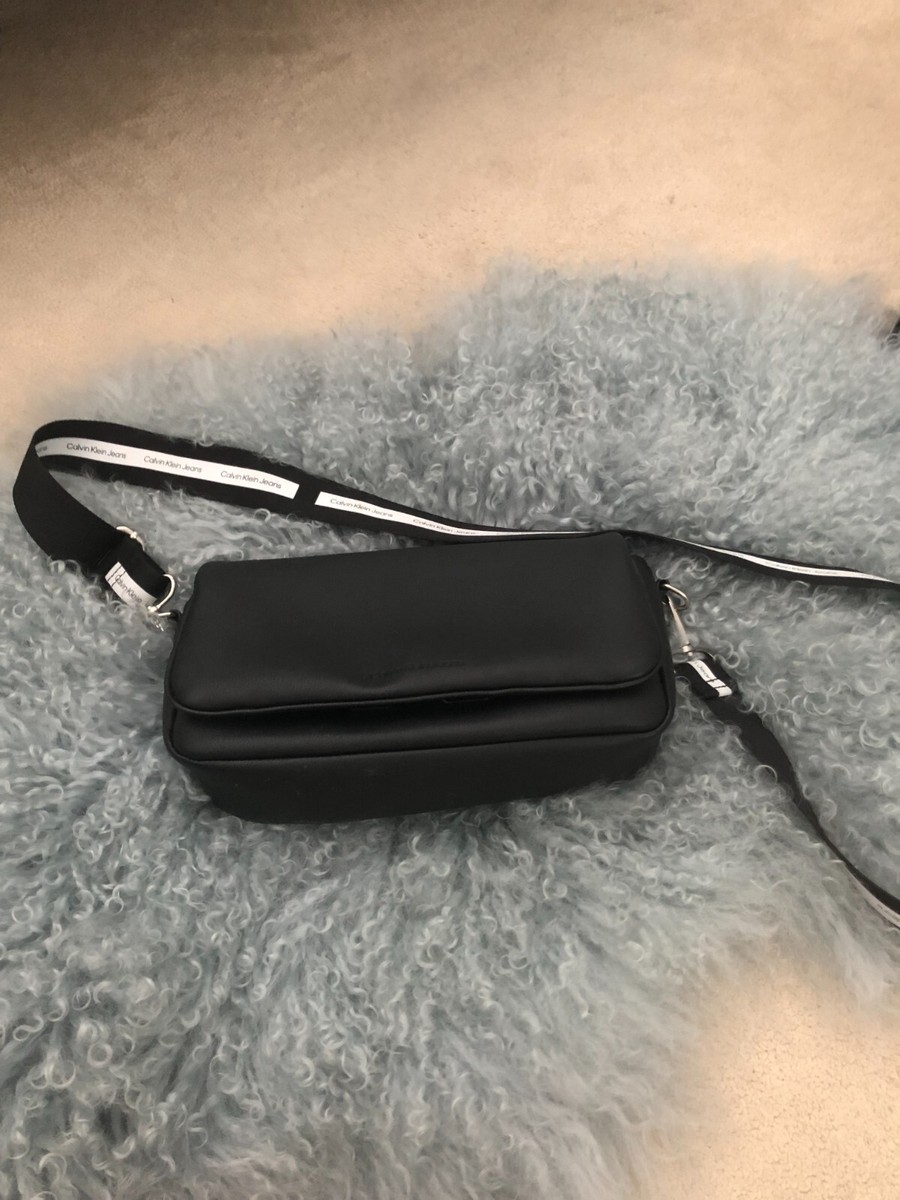 Calvin Klein Black Crossbody Bag with Wide Strap 5+ items free