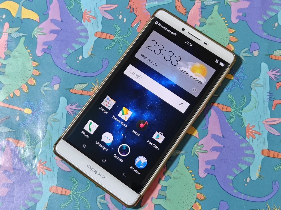 OPPO R7 Plus (Unlocked) Golden Android Smartphone  - Image 2 of 4